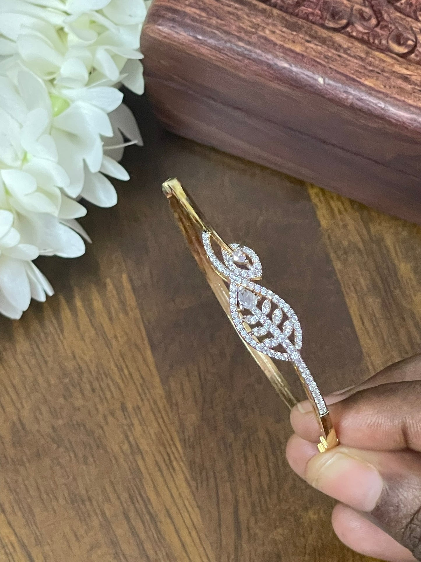 CZ Leaf Bracelet