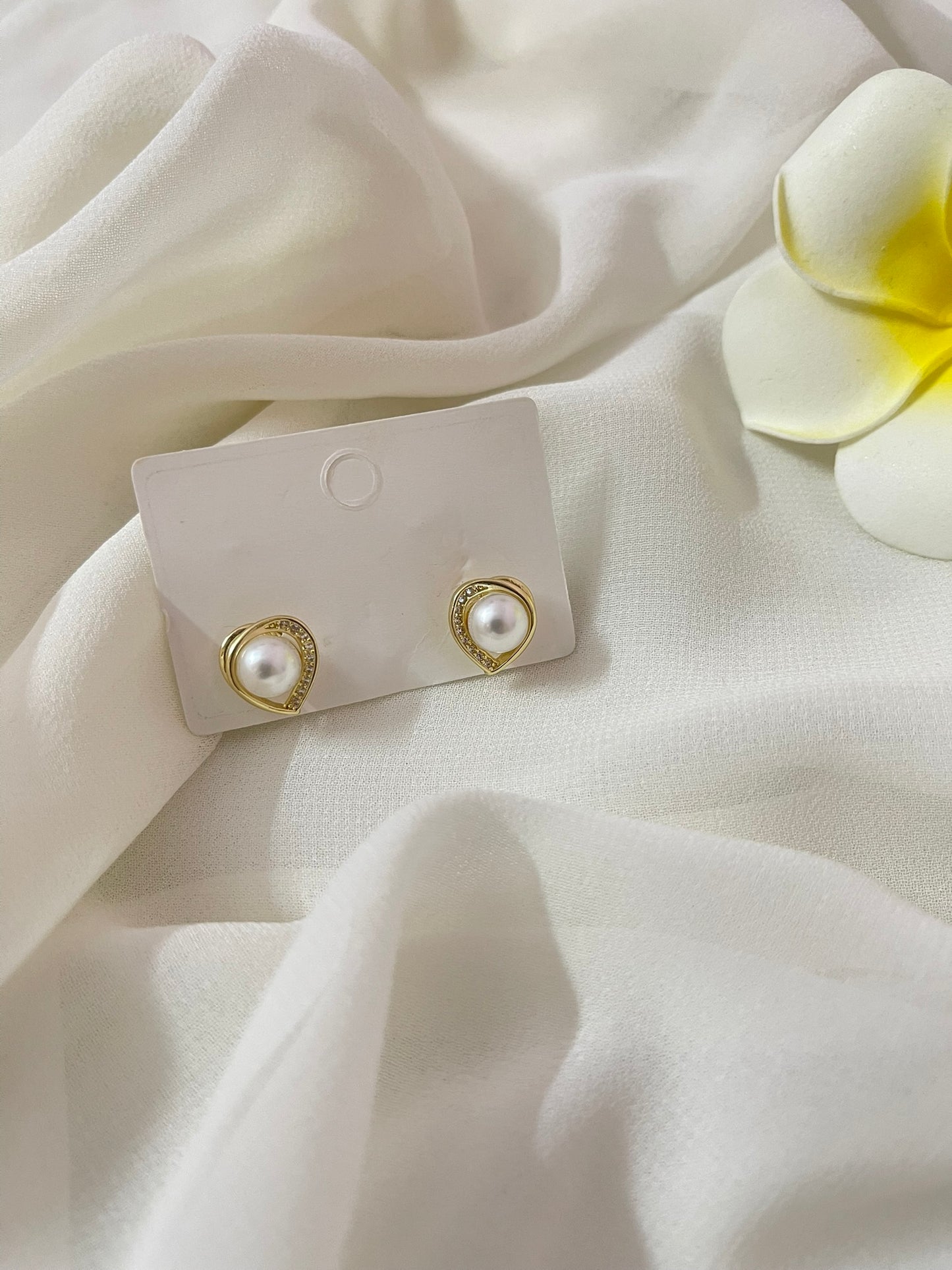 Pearl Heart Earrings