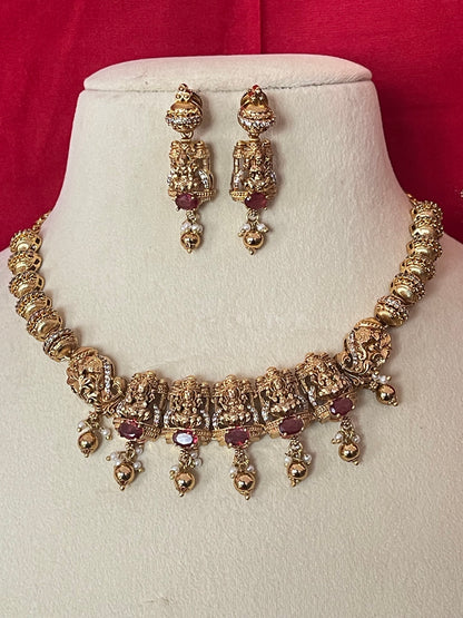 Nakshi 3D embossed Stone Necklace Set