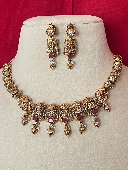 Nakshi 3D embossed Stone Necklace Set