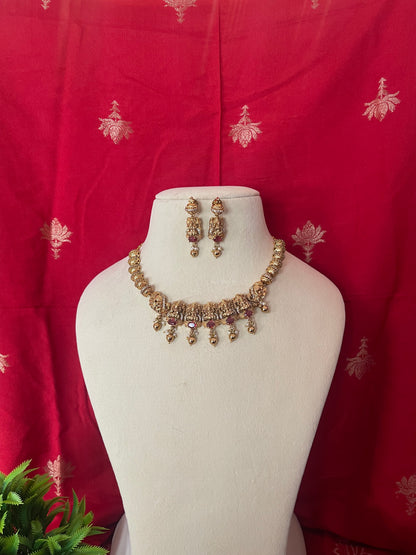 Nakshi 3D embossed Stone Necklace Set