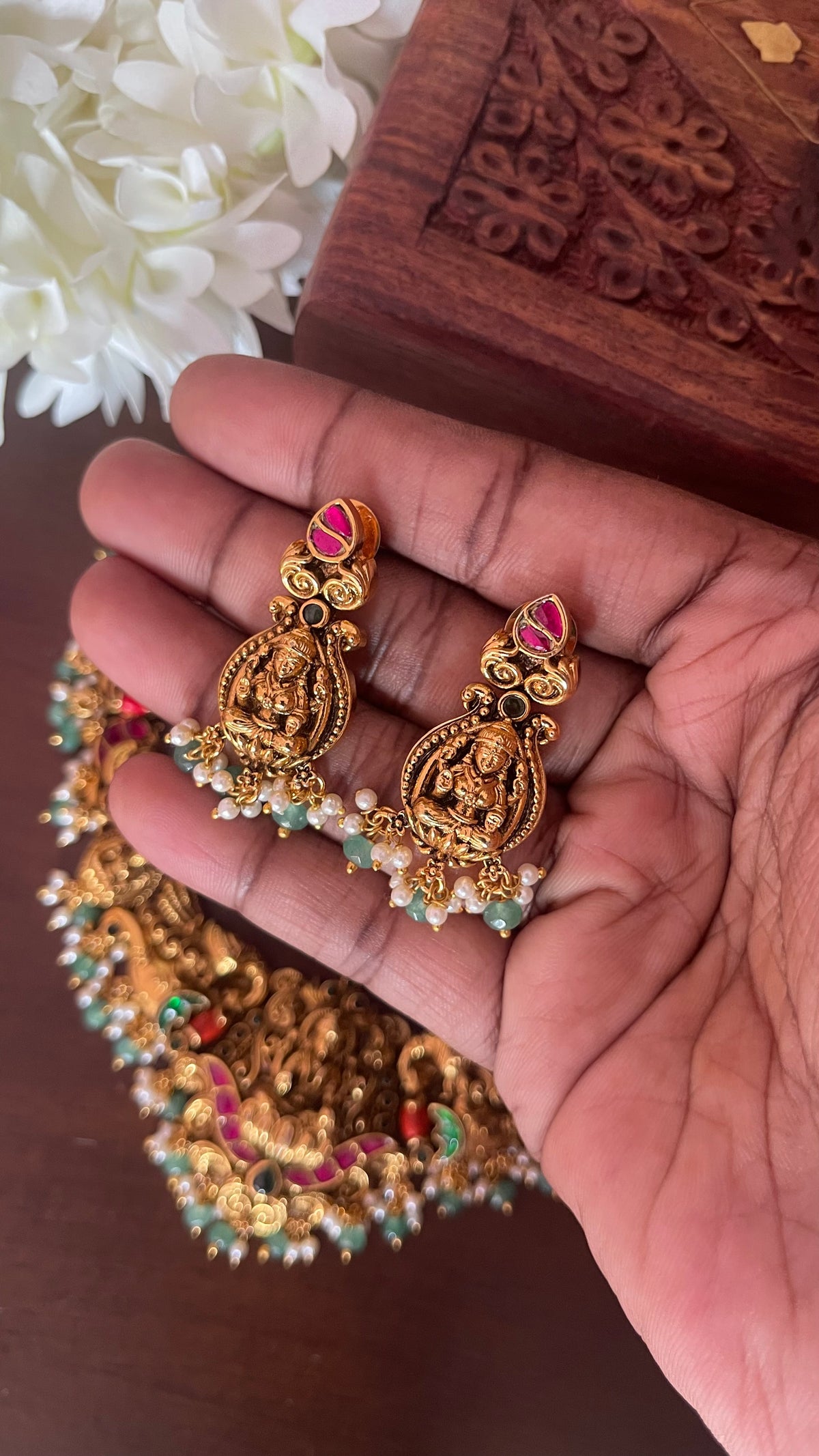 Nakshi Lakshmi Coral Jadau Necklace Set