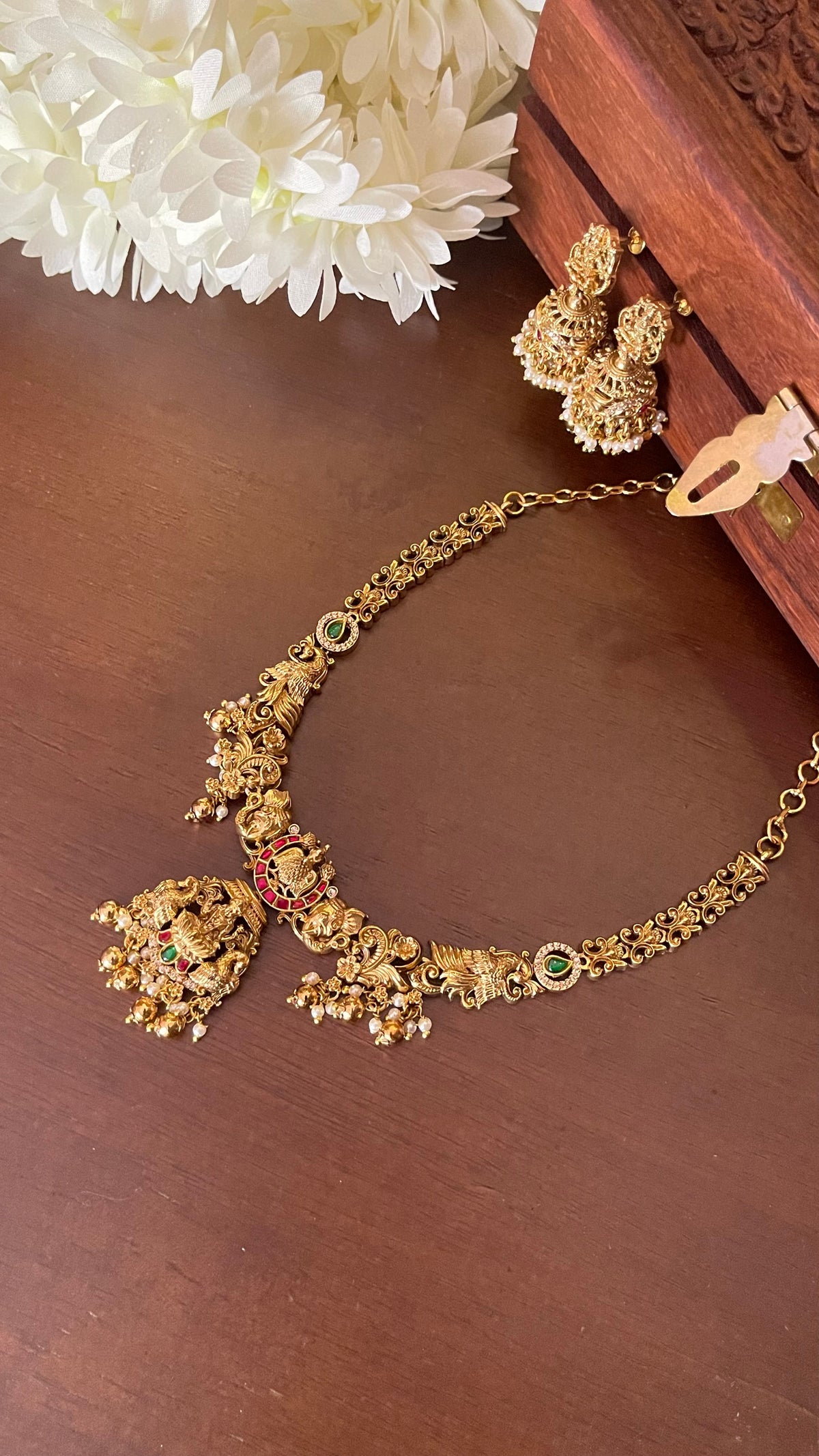 Antique Jadau Lakshmi Necklace Set