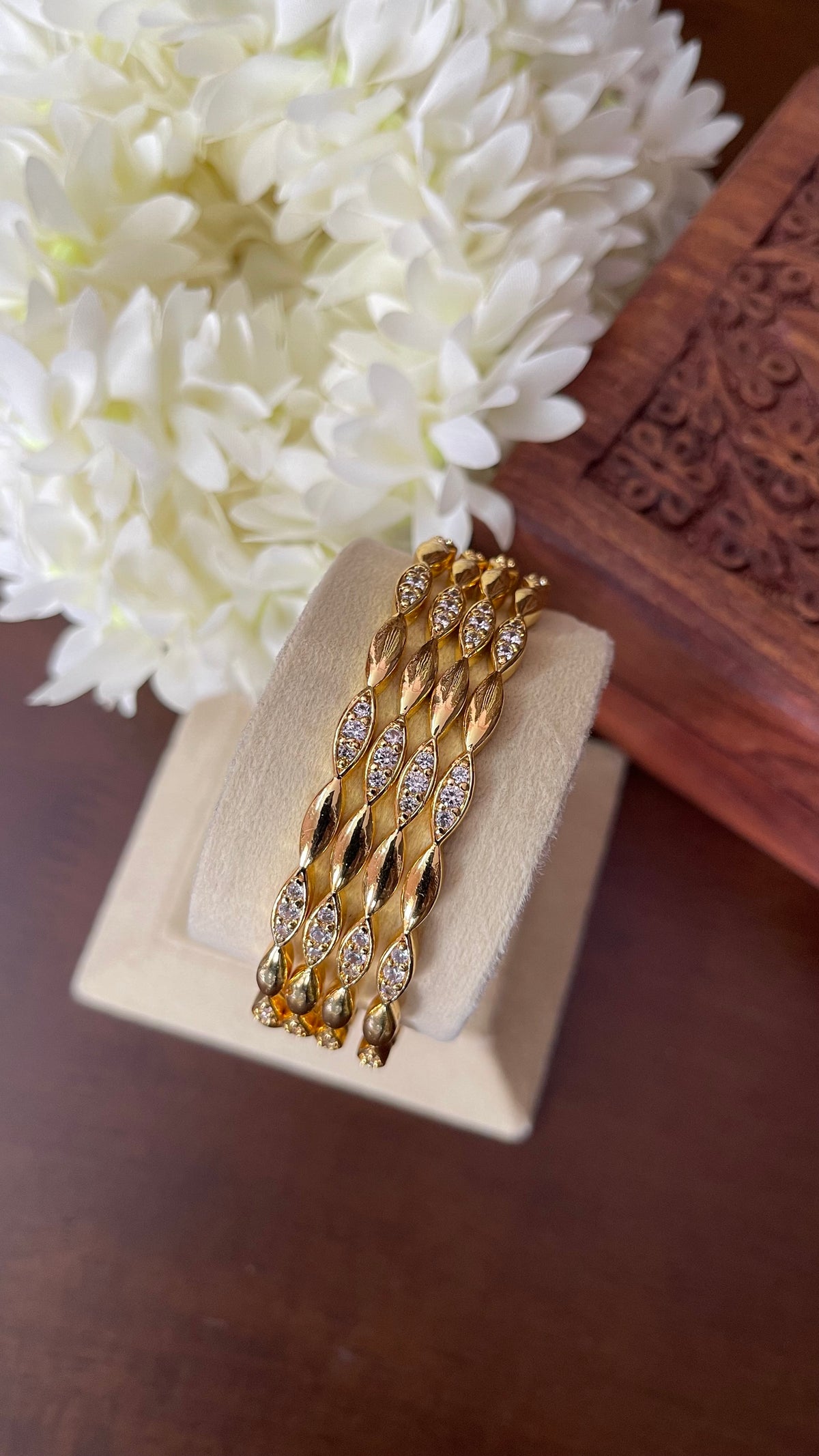 Leaf Link Bangles - 4 pcs