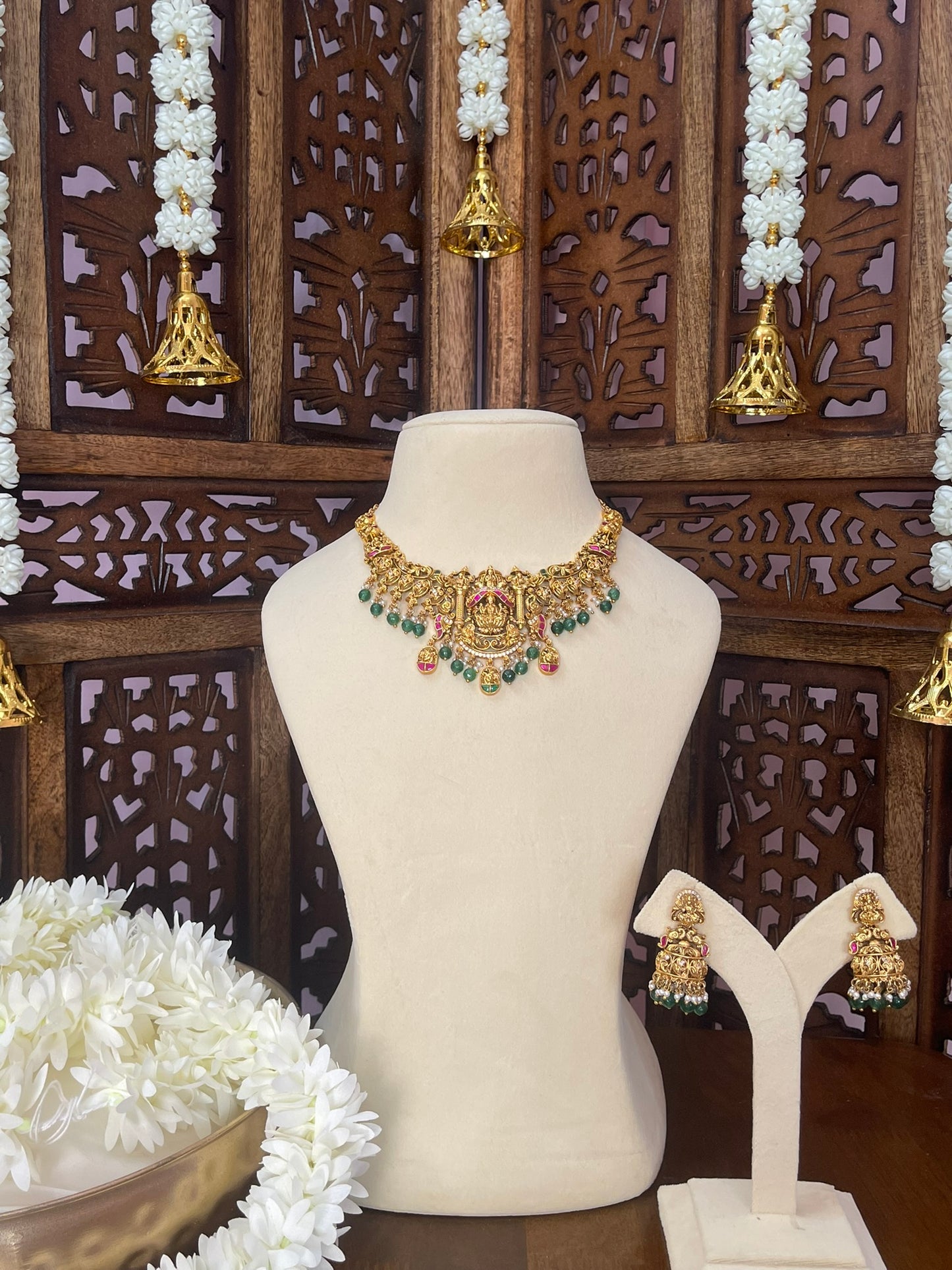 Antique Jadau Necklace Set