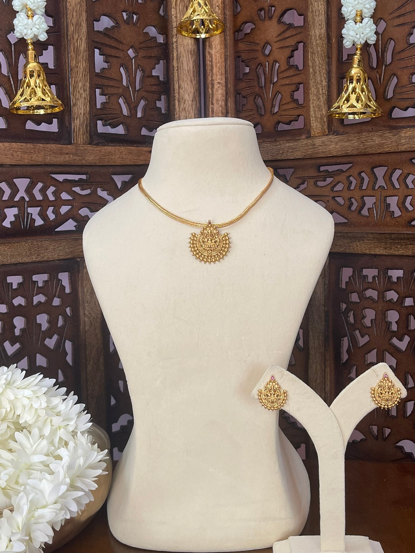 Antique Lakshmi Pendant Set