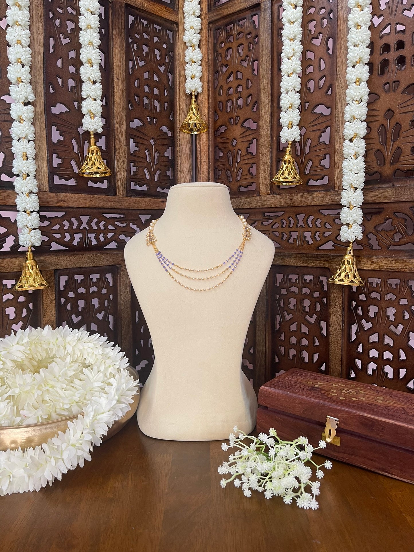 Three Layer Pearls & Lavender Beads Maala