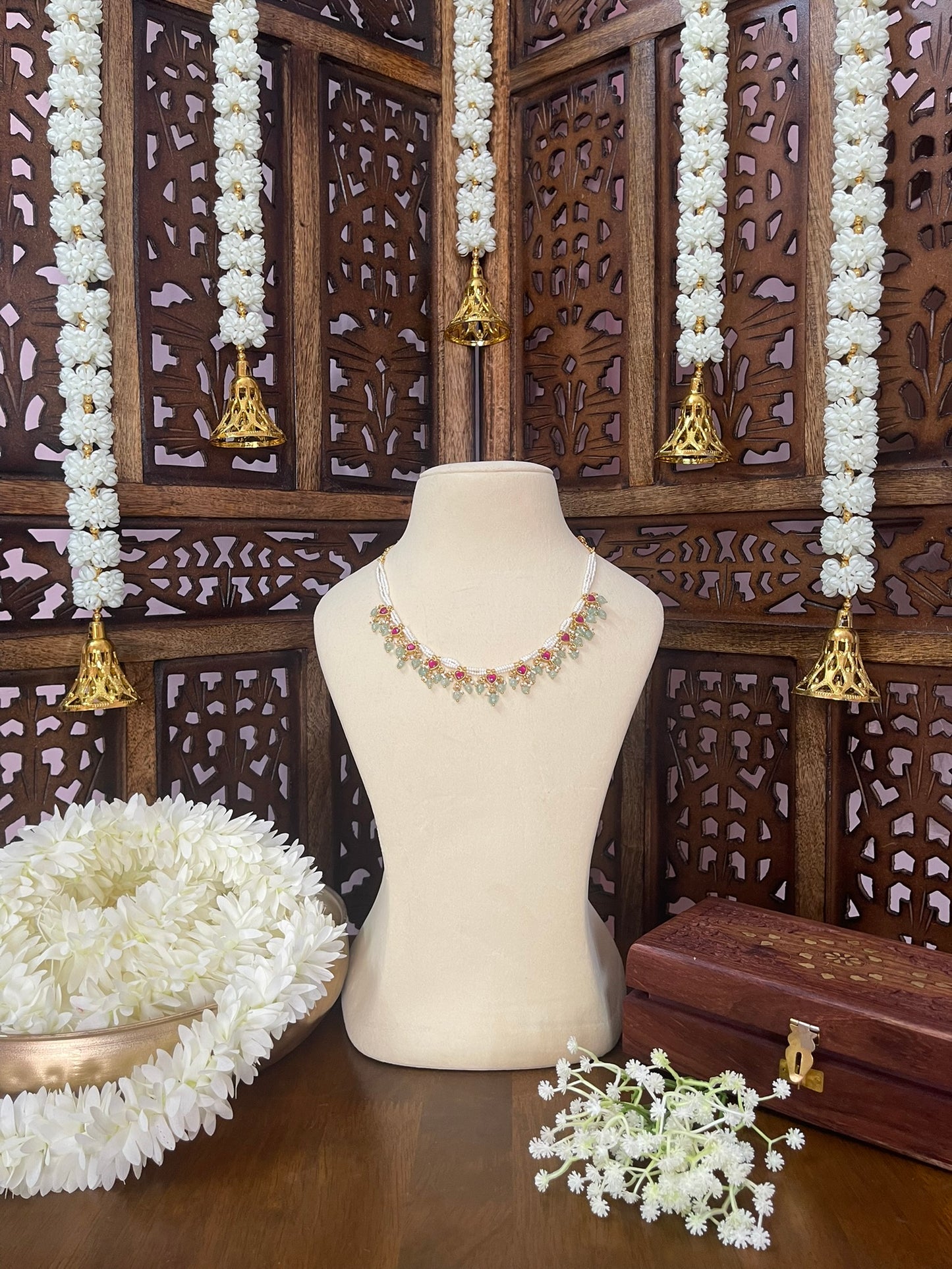 Jadau Heart Pearls Necklace