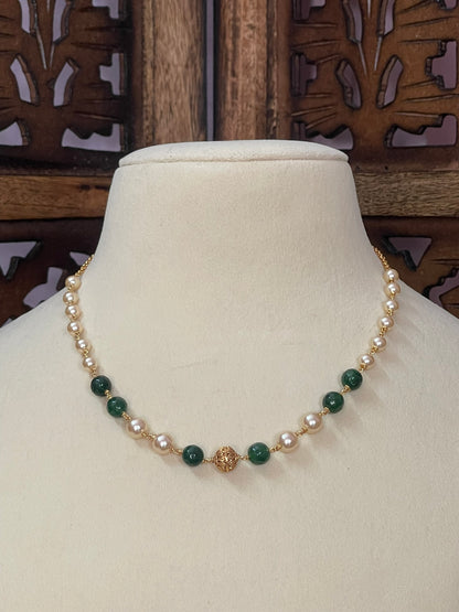 Antique Pearl Red/Green Ball Chain Necklace