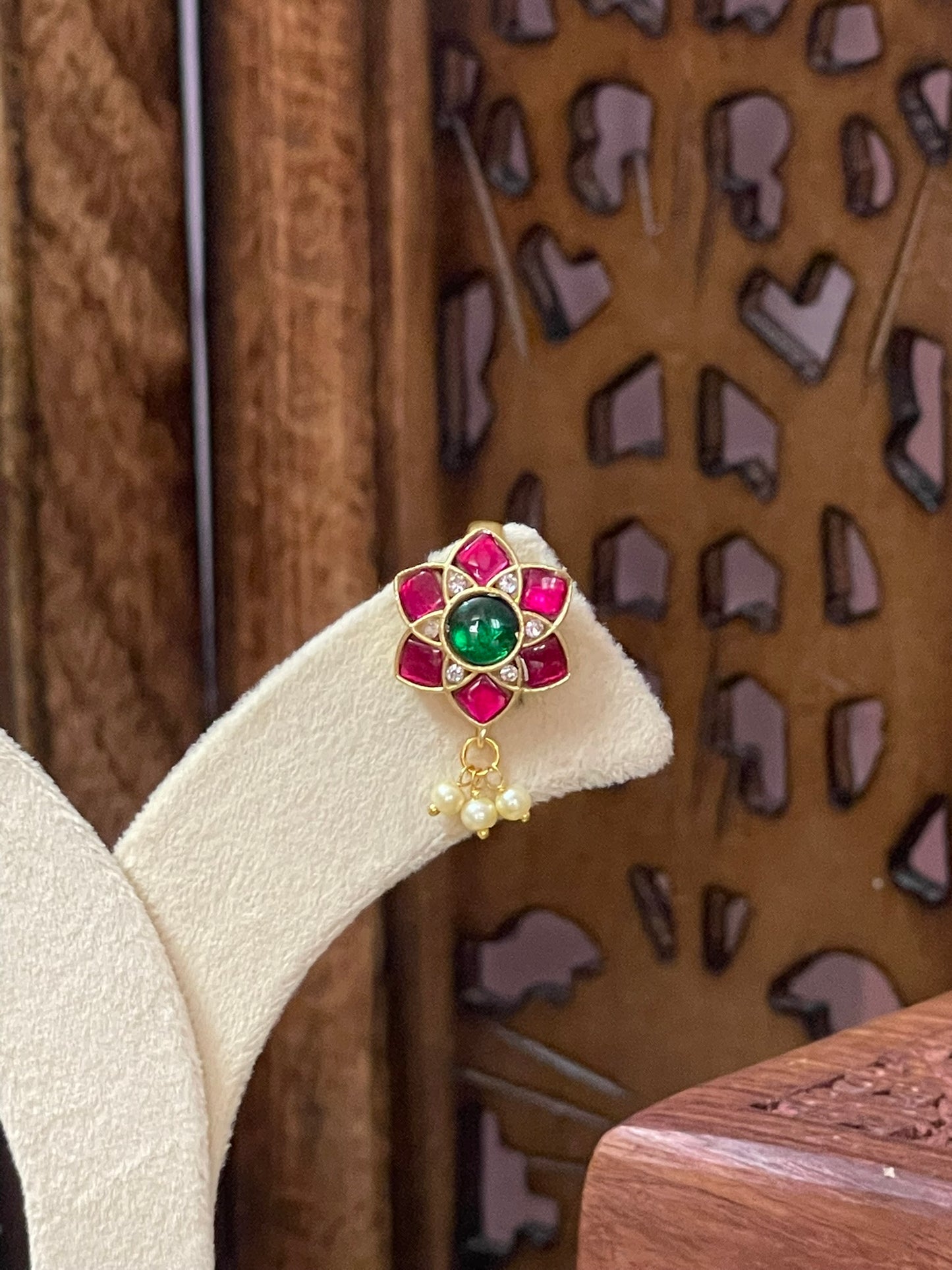 Jadau Floral Bugadi