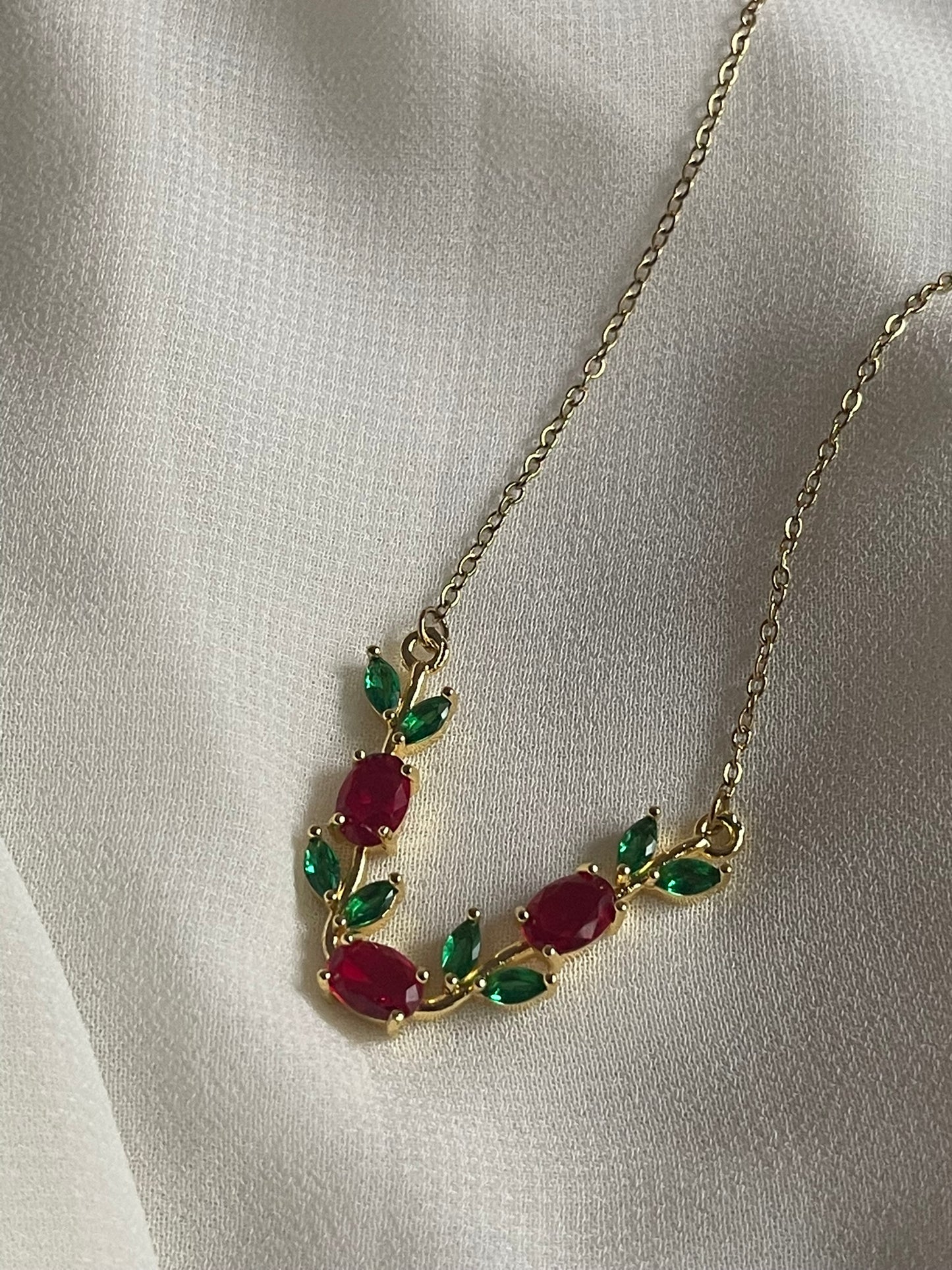 Tulip Pendant Chain