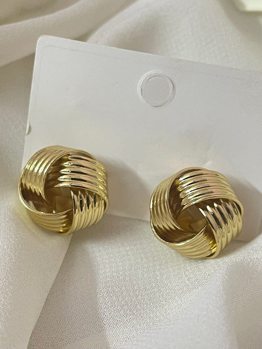 Golden Knot Earring